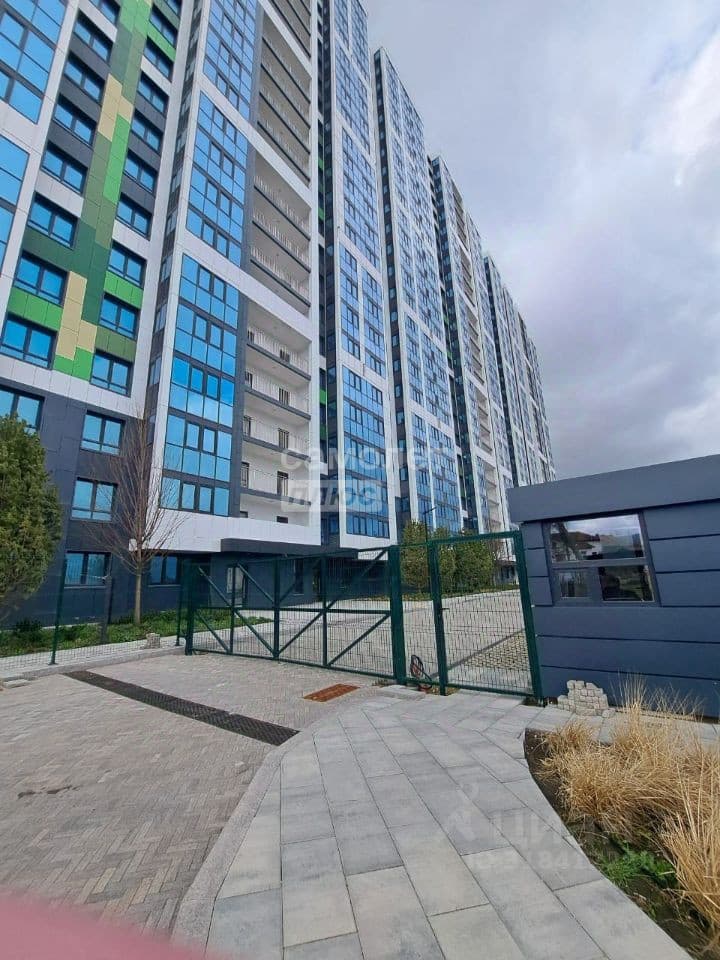 2-комн. квартира, 52 м² — фото 1