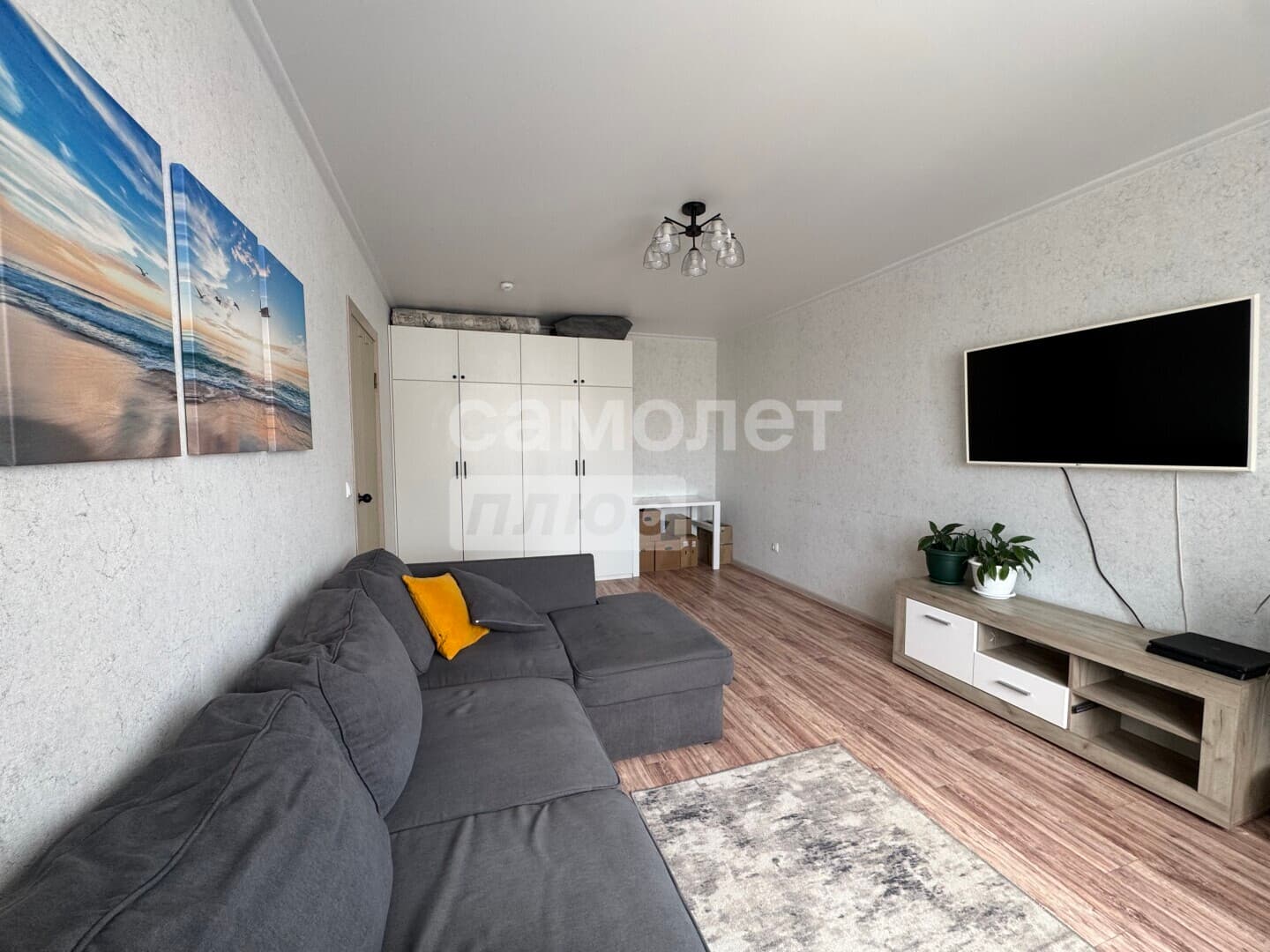 1-комн. квартира, 38 м² — миниатюра 2