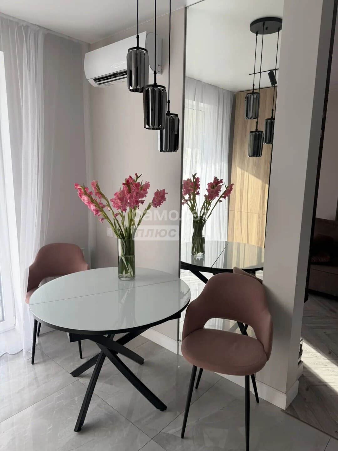 2-комн. квартира, 65 м² — фото 1