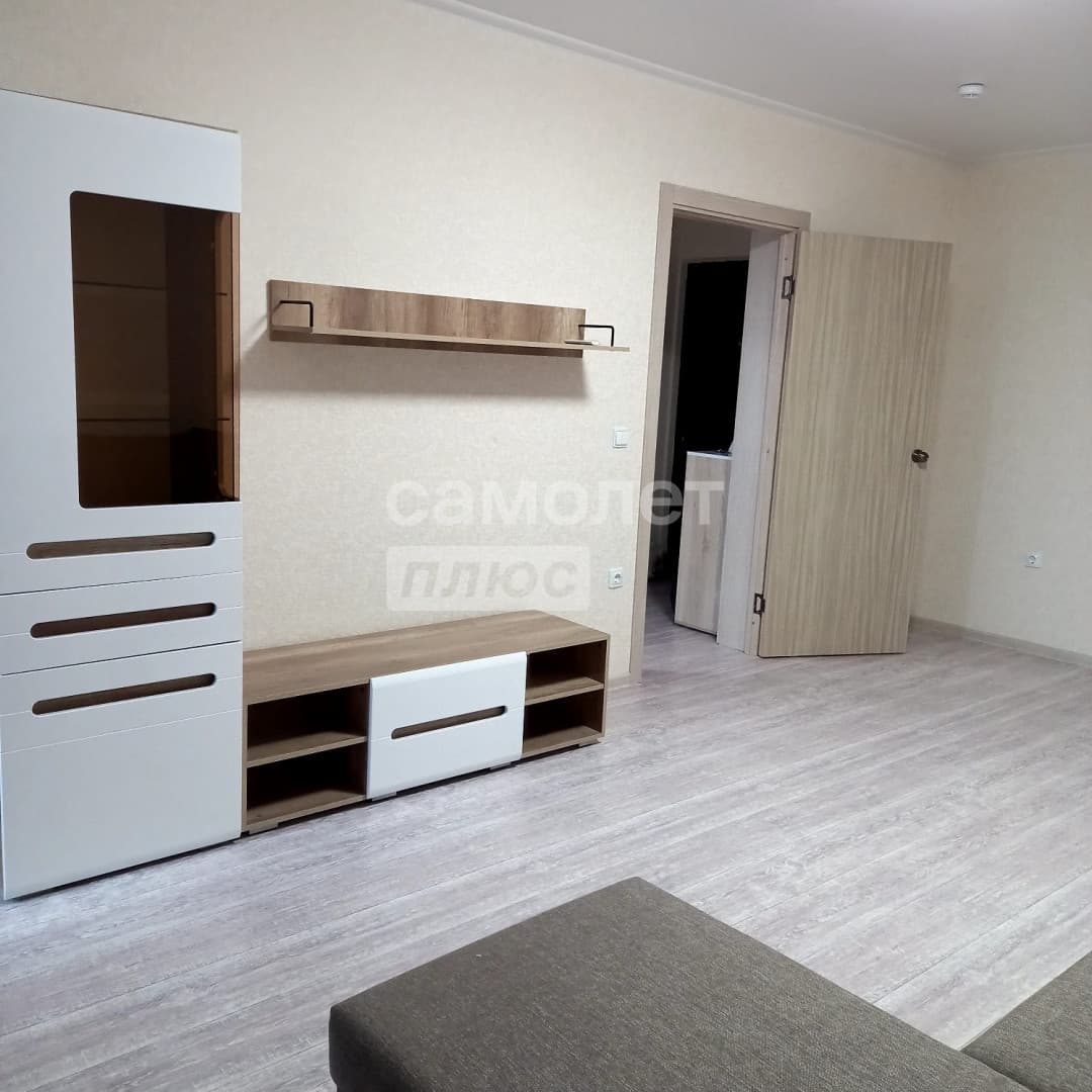 1-комн. квартира, 40 м² — миниатюра 2