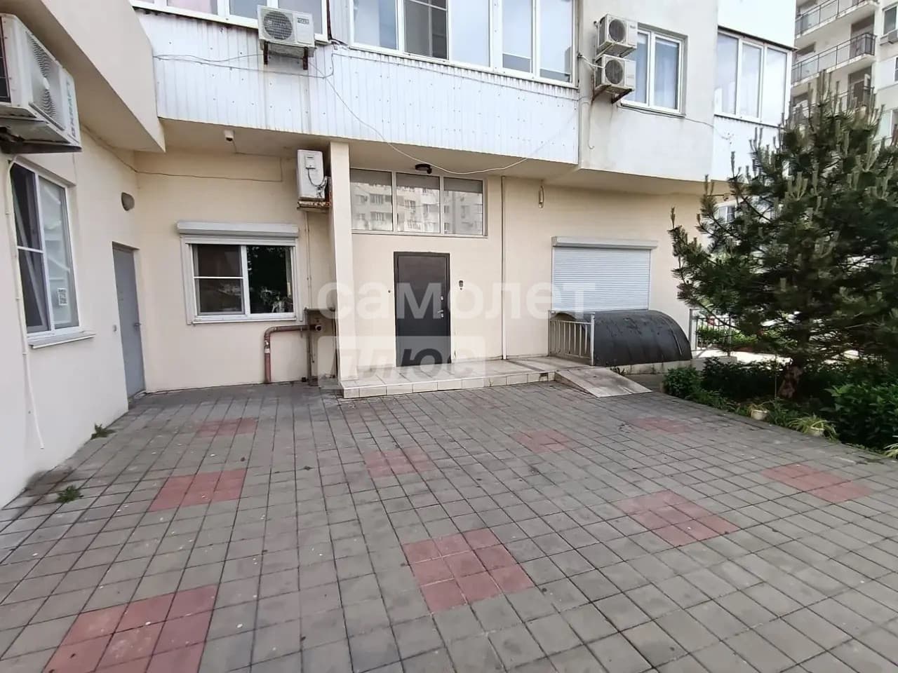 Офис с отдельным входом — фото 1