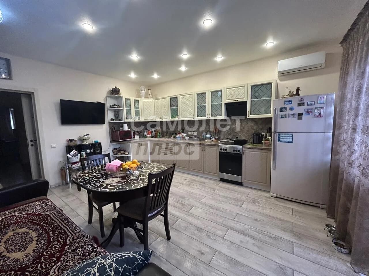 2-комн. квартира, 65 м² — фото 1