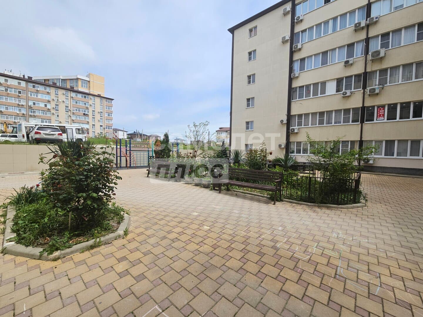1-комн. квартира, 53 м² — миниатюра 12