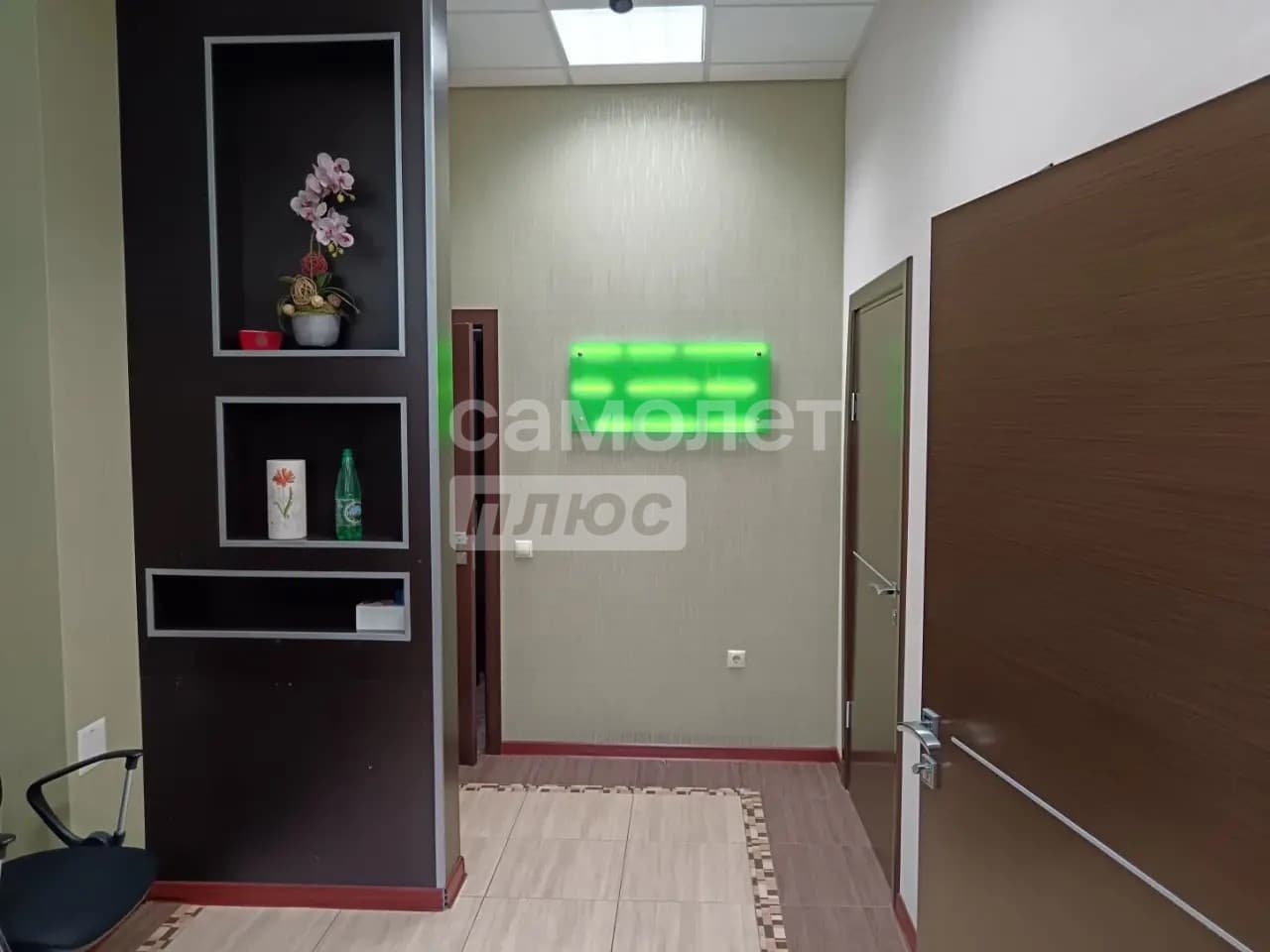 Офис с отдельным входом — миниатюра 8