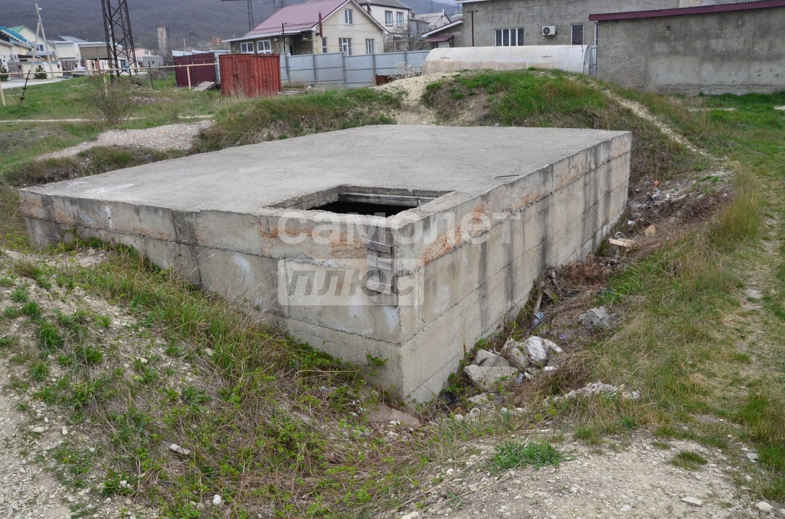 участок с фундаментом — миниатюра 3