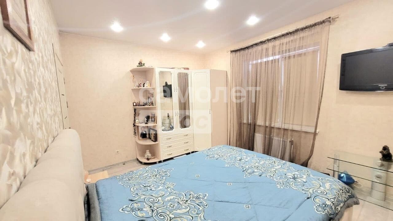 2-комн. квартира, 65 м² — миниатюра 8