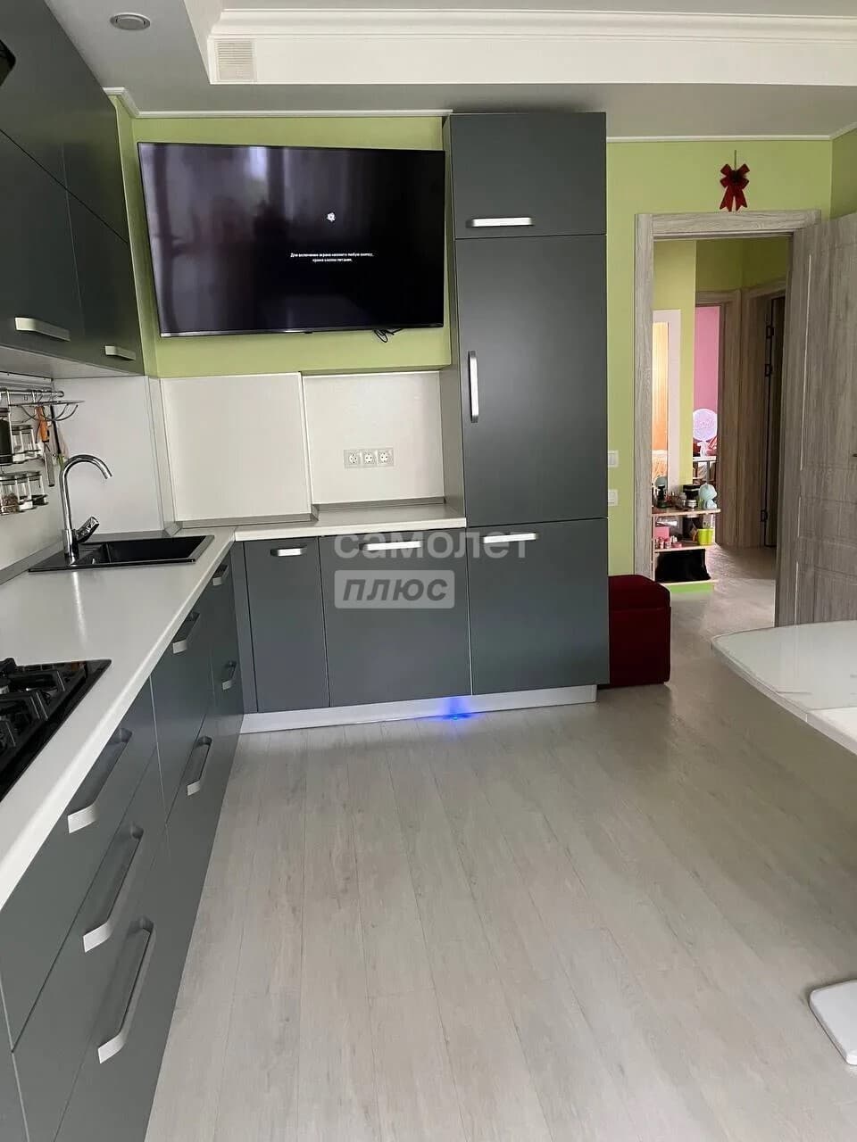 2-комн. квартира, 70 м² — миниатюра 2