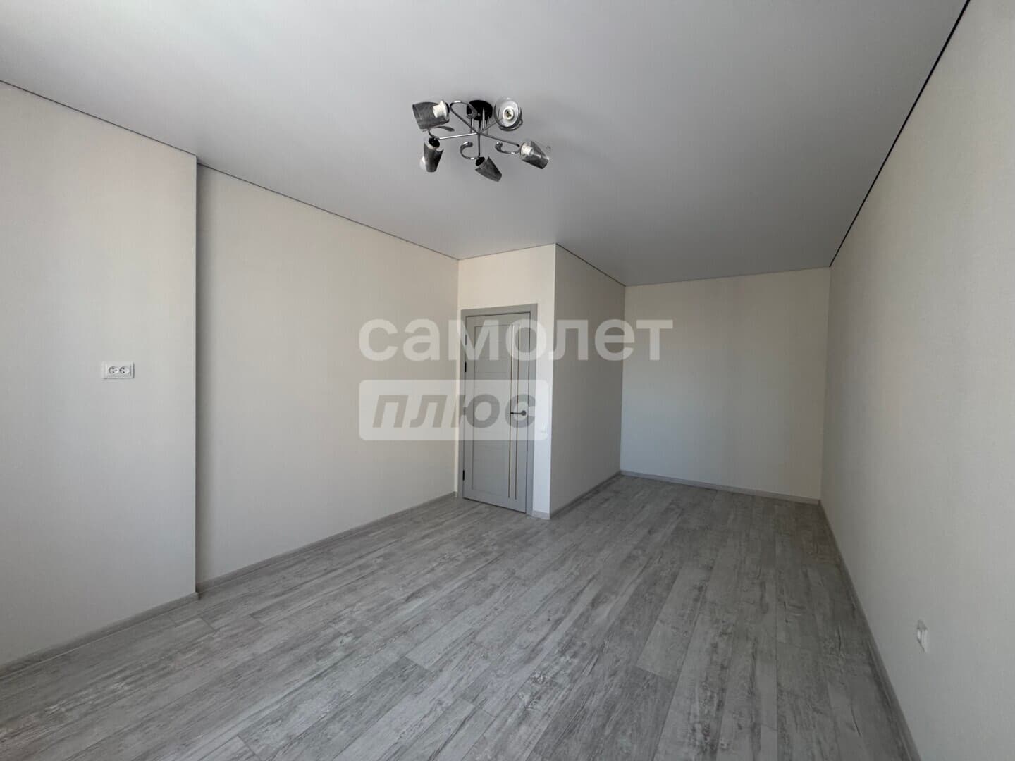 1-комн. квартира, 42 м² — миниатюра 3