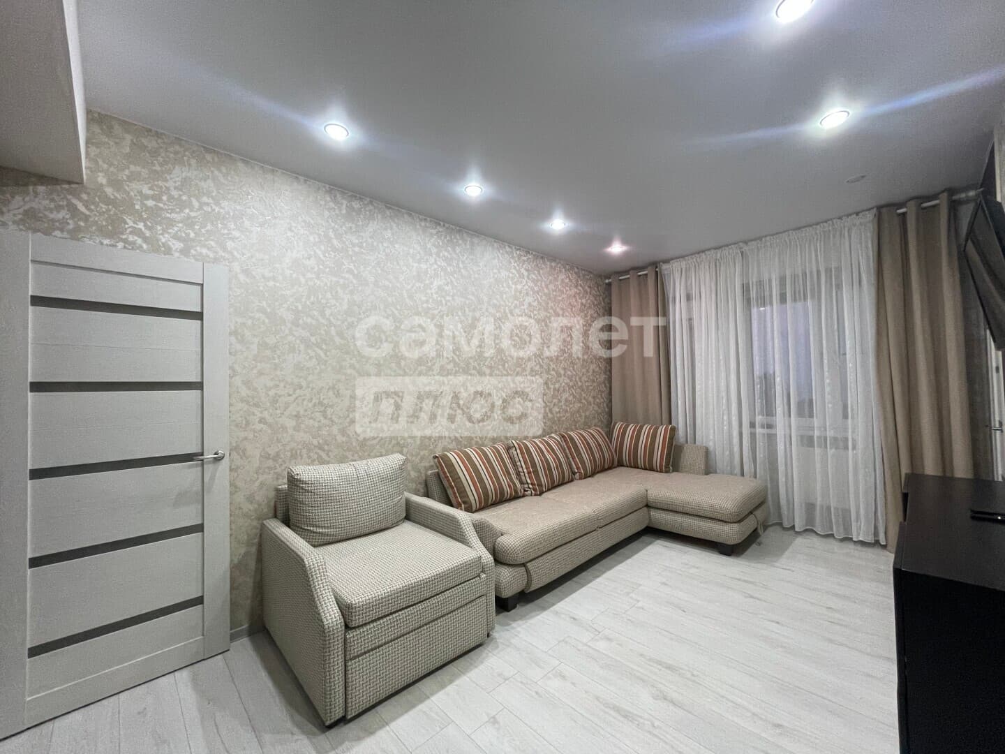 2-комн. квартира, 55 м² — миниатюра 6