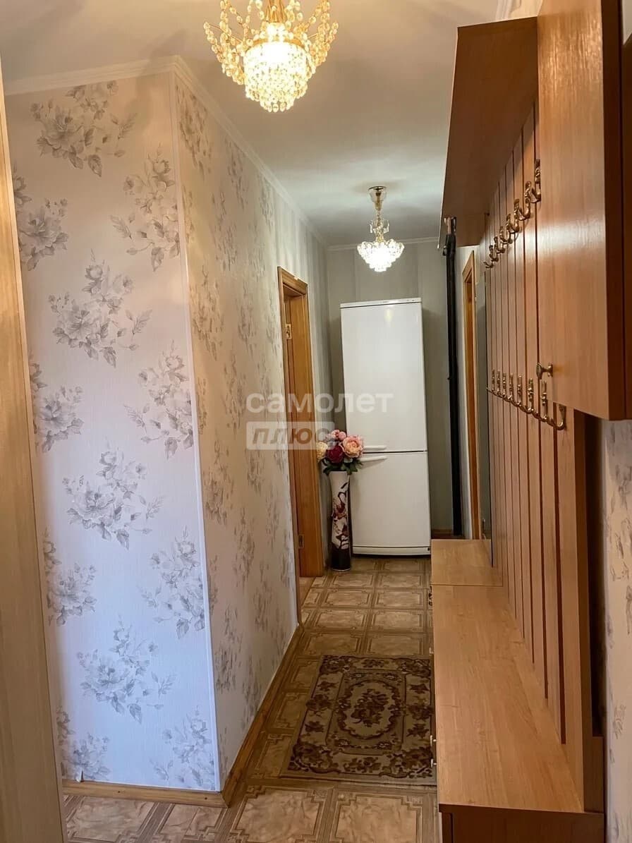 2-комн. квартира, 46 м² — миниатюра 3